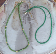 Nephrit Double Collier 4 x 4 x 4 mm
