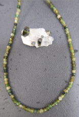Turmalin-Verdelith Kette 2,5 x 2,5 x 2,5 mm Würfel, fac.