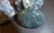 Moosachat Cabochon 30 x 40 mm AAAA