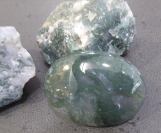Moosachat Cabochon 30 x 40 mm AAAA