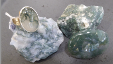 Moosachat Cabochon 30 x 40 mm AAAA