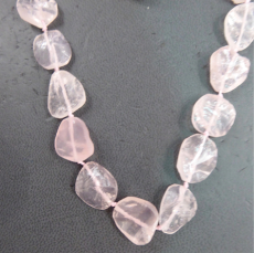 Rosenquarz Collier , &quote;Scheibe &quote;