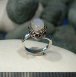 Mondstein - Granat Ring